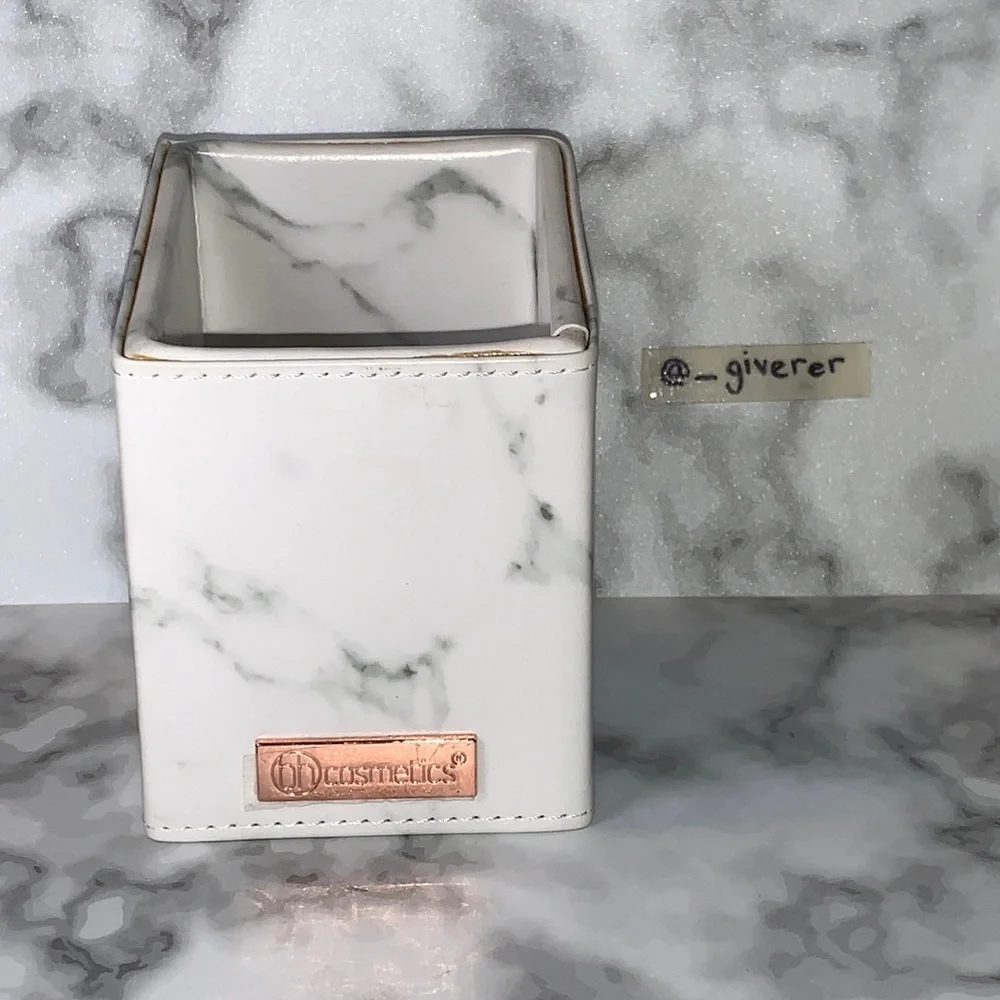 4x Marble Faux Leather BH Cosmetics Angled Brush Holder - Marble